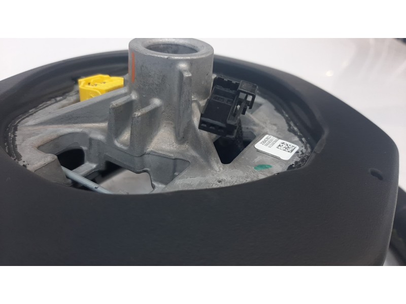 Recambio de volante para peugeot 308 1.2 12v e-thp referencia OEM IAM 9843179880  