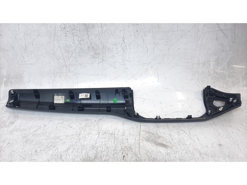 Recambio de embellecedor salpicadero para jeep compass ii 1.6 m-jet cat referencia OEM IAM 609588120  