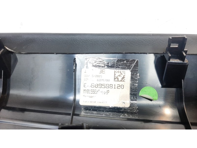 Recambio de embellecedor salpicadero para jeep compass ii 1.6 m-jet cat referencia OEM IAM 609588120  
