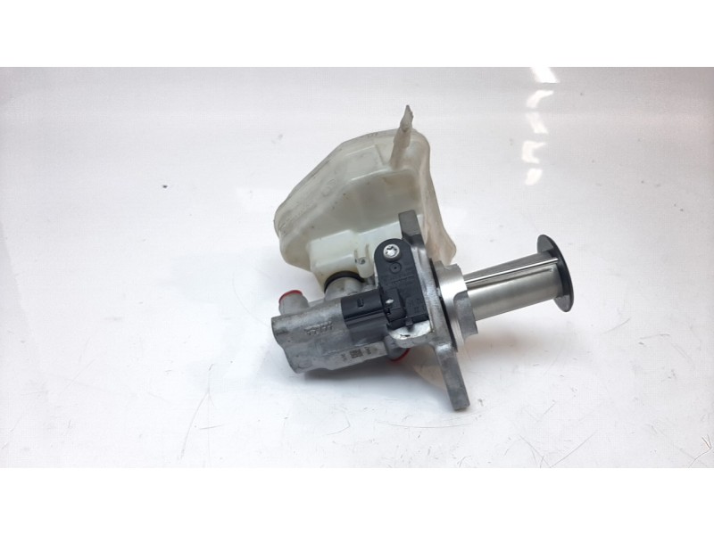 Recambio de bomba freno para porsche cayenne (typ 92aa) diesel referencia OEM IAM 7P0611303A  