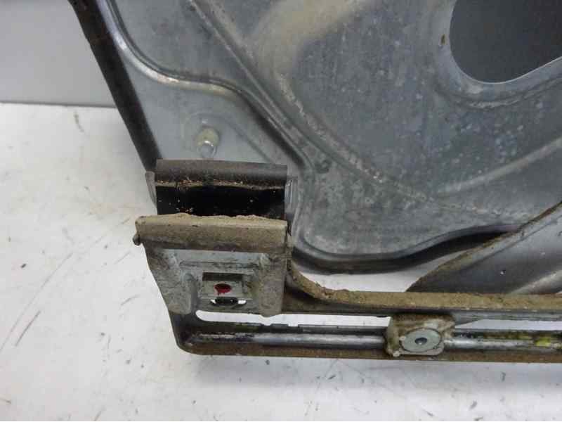 Recambio de elevalunas delantero derecho para ford focus berlina (cap) sport referencia OEM IAM 3M51R23200DA 118528 