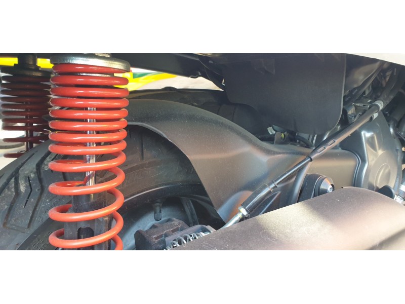 Recambio de guardabarros trasero para piaggio (vespa) mp3 400 hpe referencia OEM IAM 1B009862  