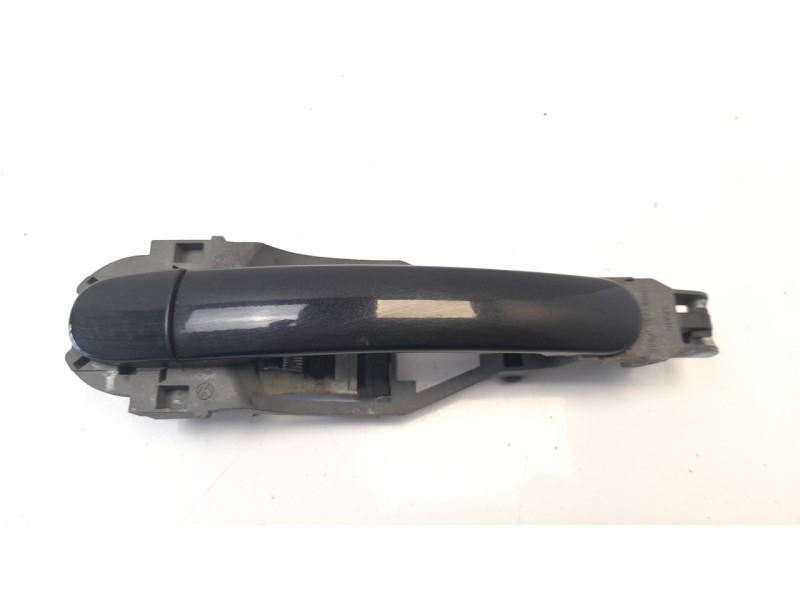 Recambio de maneta exterior delantera derecha para volkswagen polo (9n1) 1.4 16v referencia OEM IAM 3B0837207GFKZ  