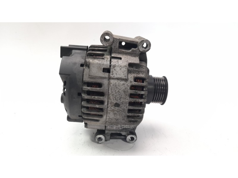 Recambio de alternador para mercedes-benz clase c (w204) coupe 2.1 cdi cat referencia OEM IAM A0009060401 ALF330451 A439738