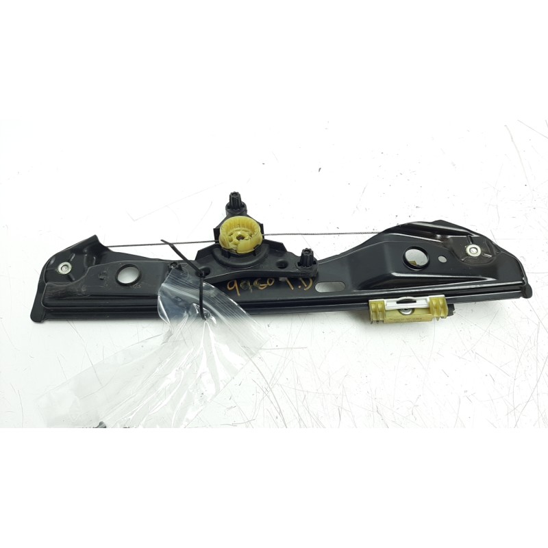 Recambio de elevalunas trasero derecho para mercedes-benz clase b (w246) 1.5 cdi cat referencia OEM IAM A2467330214 106143517 