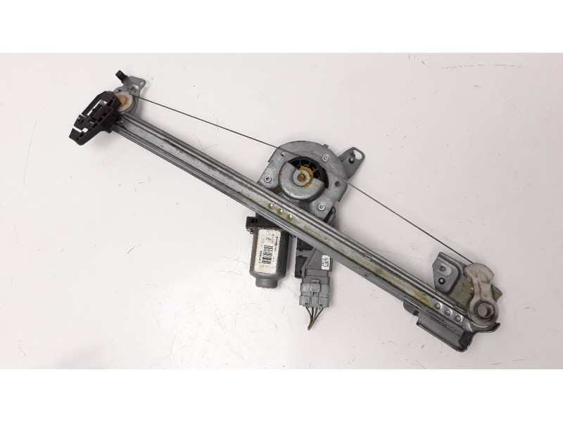 Recambio de elevalunas delantero derecho para citroen c3 1.4 referencia OEM IAM 9222AP 106072417 111330
