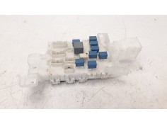 CAJA RELES / FUSIBLES AA1A4881 