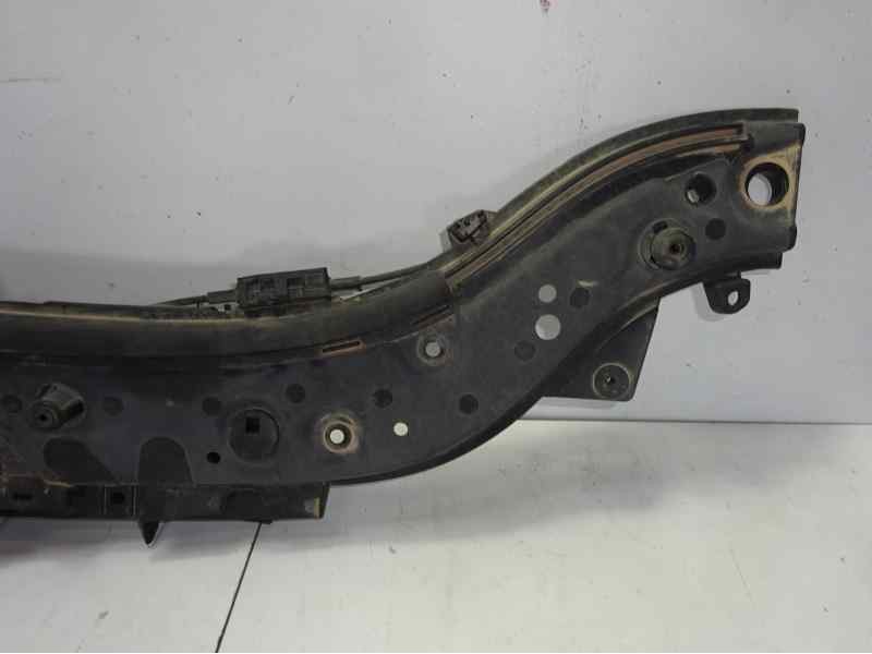 Recambio de travesaño superior para renault megane ii classic berlina confort expression referencia OEM IAM 8200534784 RN4203201