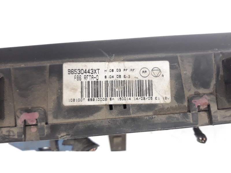 Recambio de mando climatizador para citroen c3 1.4 referencia OEM IAM 96530443XT  
