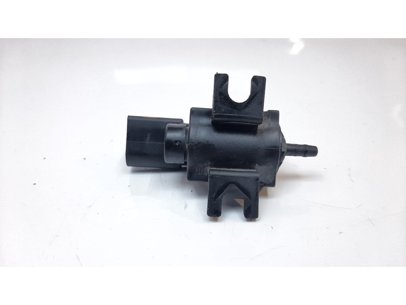 Recambio de valvula aire adicional para porsche cayenne (typ 92aa) diesel referencia OEM IAM 037906283D  