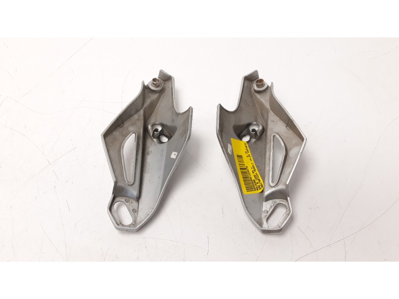 Recambio de moldura para bmw r 1200 rs referencia OEM IAM 46637697224  