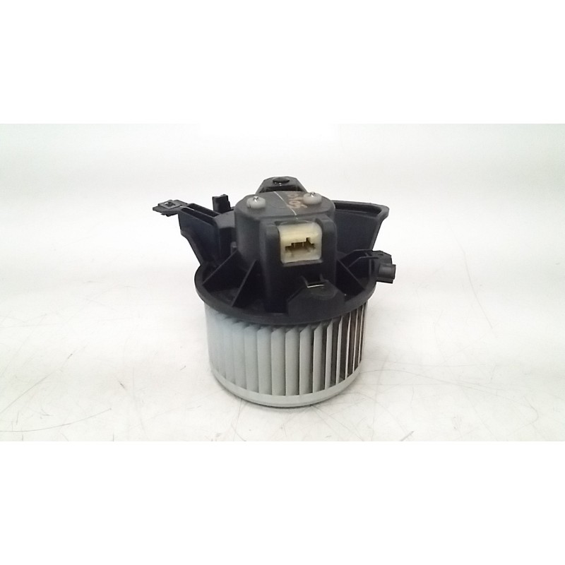 Recambio de ventilador calefaccion para fiat tipo ii (357) berlina 1.3 16v m-jet cat referencia OEM IAM 77367820  