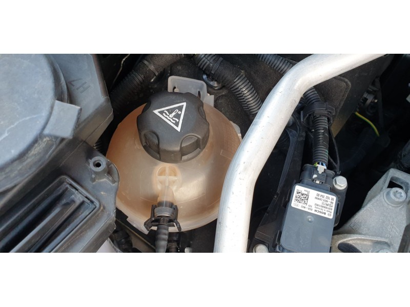 Recambio de deposito expansion para peugeot 3008 allure referencia OEM IAM 9678125880 481590 