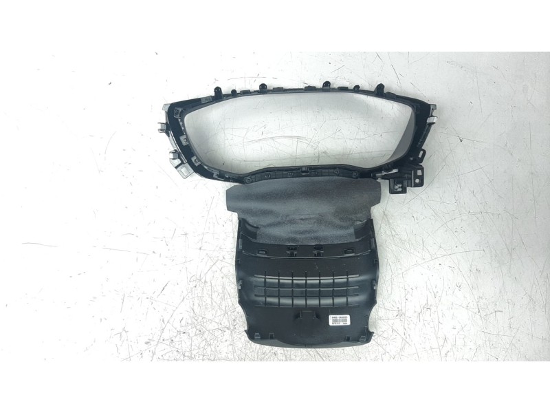 Recambio de moldura para kia niro referencia OEM IAM 84832G5AA0  