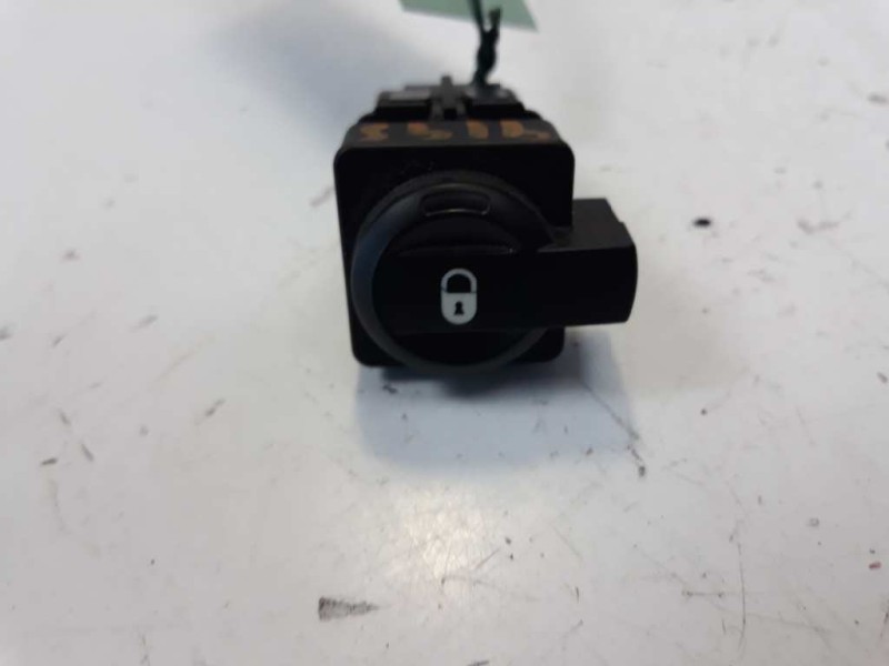 Recambio de interruptor para citroen c4 coupe by loeb referencia OEM IAM 96476626XT  