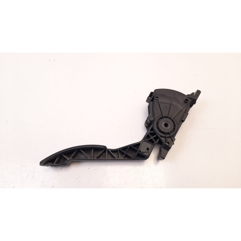 Recambio de potenciometro pedal para dacia duster 1.5 dci diesel fap cat referencia OEM IAM 8200386506 6PV00908502 