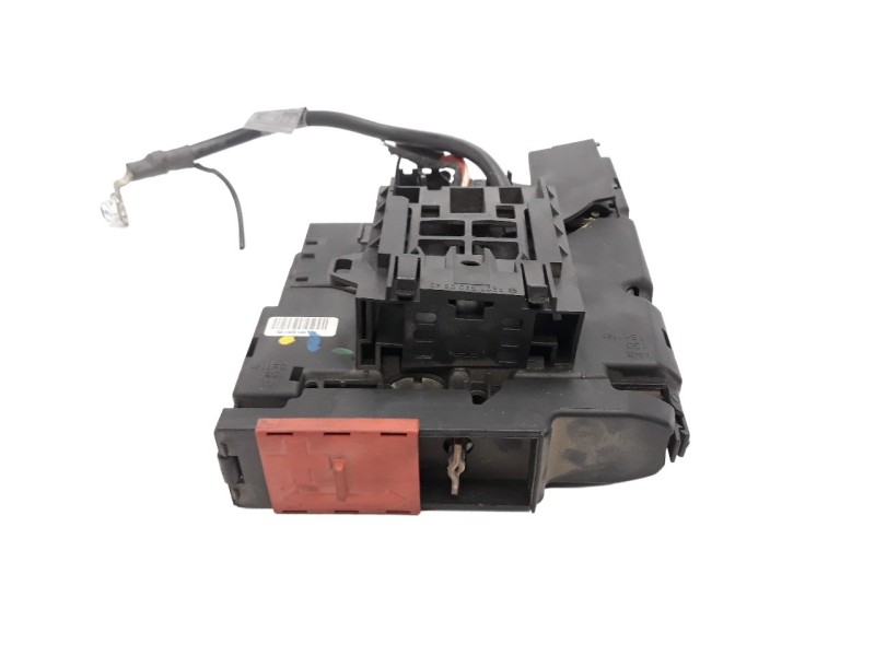 Recambio de caja reles / fusibles para mercedes-benz clase c (w204) lim. 2.1 cdi cat referencia OEM IAM A2075400640  