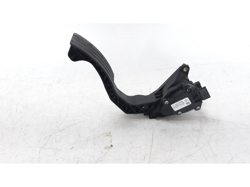 Recambio de potenciometro pedal para dacia sandero 1.5 dci diesel fap cat referencia OEM IAM 180022703R  