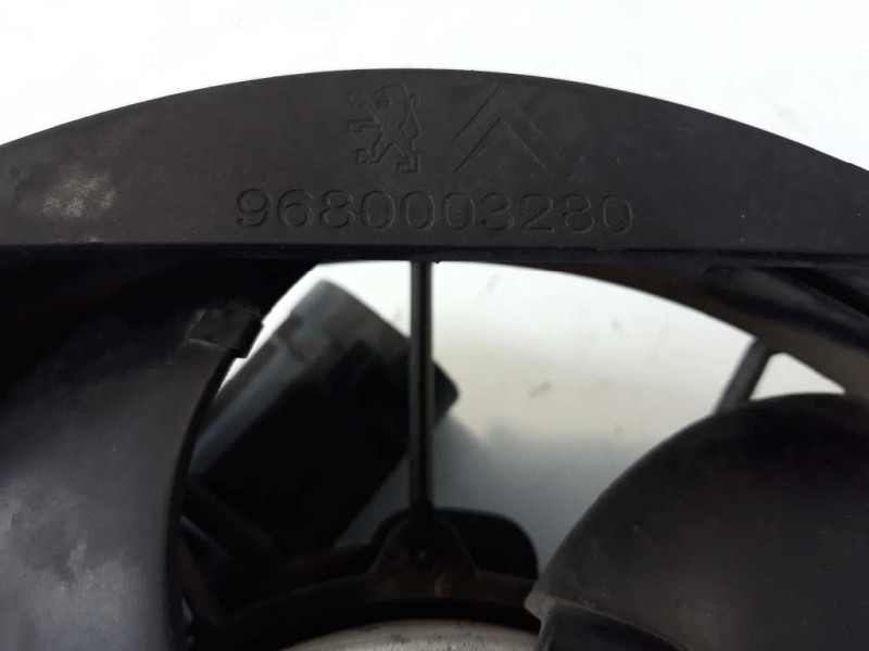 Recambio de electroventilador para peugeot 207 sport referencia OEM IAM 9680003280  