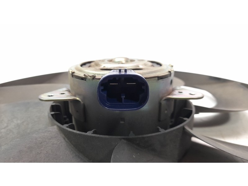 Recambio de electroventilador para renault clio iv 1.2 16v referencia OEM IAM 214816703R 47889 