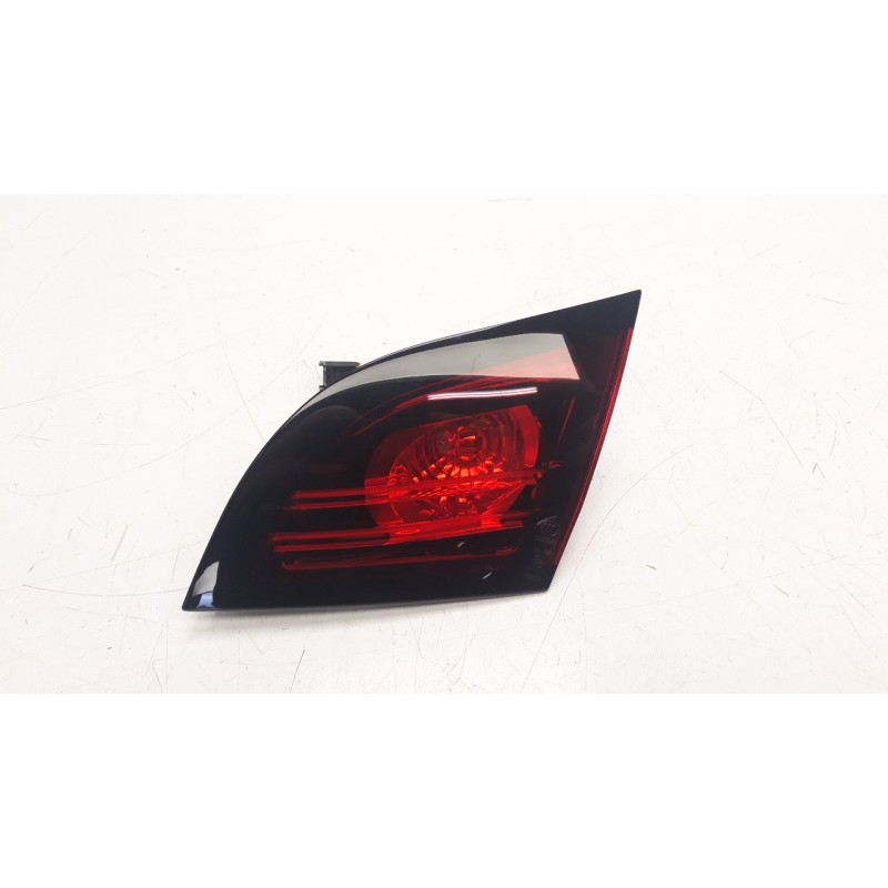 Recambio de piloto trasero derecho interior para ds 4 1.6 blue-hdi fap referencia OEM IAM 6351KV  