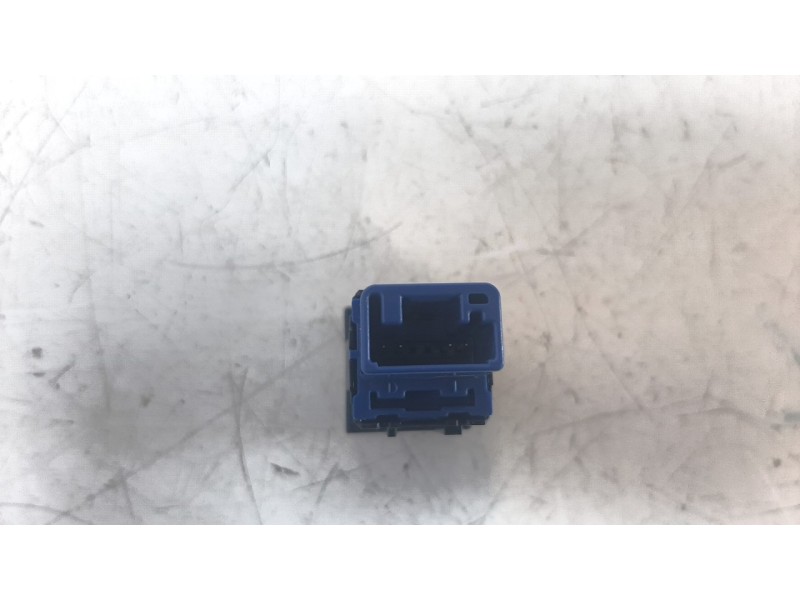 Recambio de interruptor para toyota corolla (e21) referencia OEM IAM 8498802090  