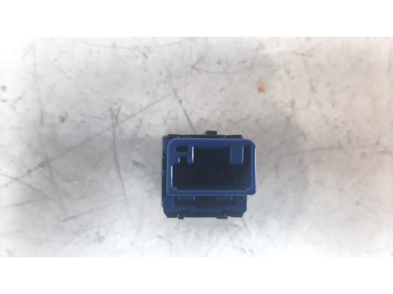 Recambio de interruptor para toyota corolla (e21) referencia OEM IAM 8415312010  