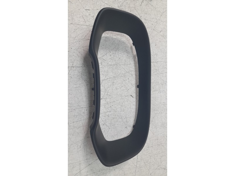 Recambio de moldura para seat ateca (khp) fr referencia OEM IAM 575857053A  