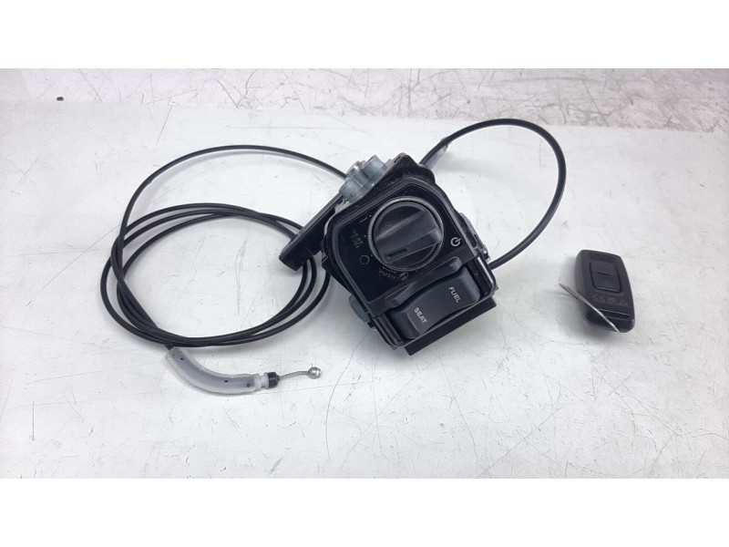 Recambio de conmutador de arranque para honda pcx 125 referencia OEM IAM 35100K1ZJ11  