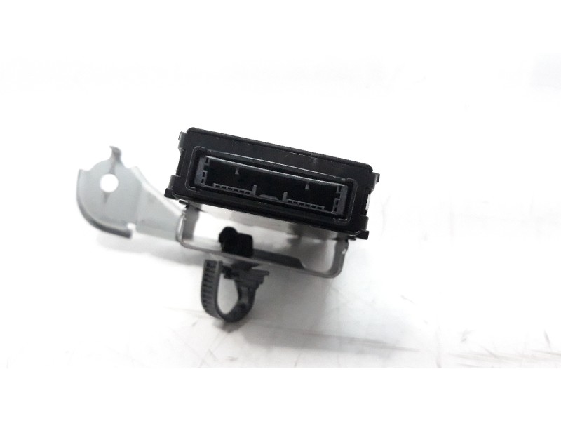 Recambio de modulo electronico para toyota yaris referencia OEM IAM 8910052030 50135554 