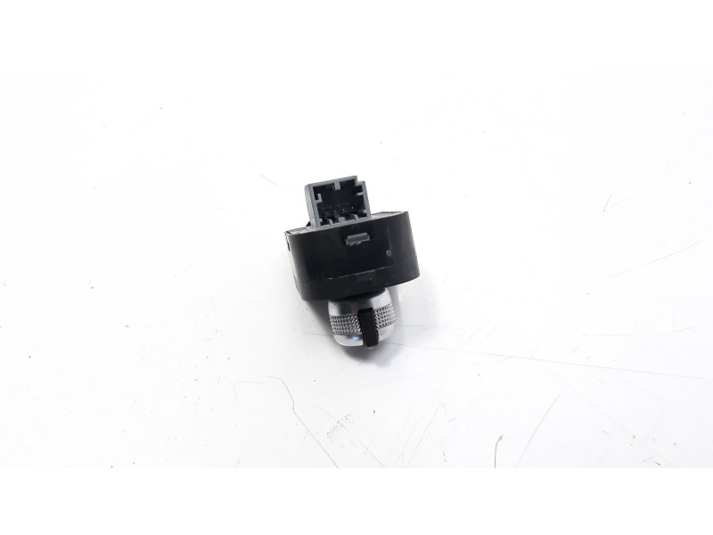 Recambio de mando retrovisor para audi a3 sportback (8p) 1.6 tdi attraction referencia OEM IAM 4F0959565 AUD30900 
