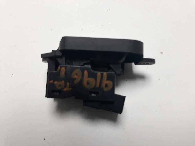 Recambio de mando elevalunas trasero izquierdo para volvo xc60 kinetic 2wd referencia OEM IAM   