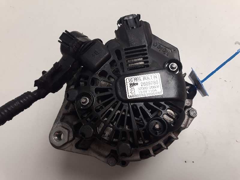 Recambio de alternador para kia sportage drive 4x2 referencia OEM IAM 373002B600  