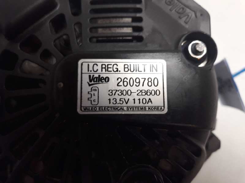Recambio de alternador para kia sportage drive 4x2 referencia OEM IAM 373002B600  