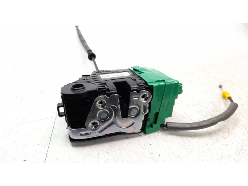 Recambio de cerradura puerta delantera derecha para hyundai i30 (pd) tecno mild-hybrid referencia OEM IAM 81320G3020  