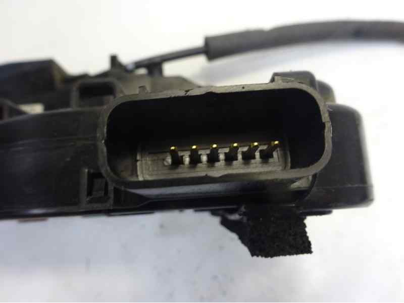 Recambio de cerradura puerta delantera derecha para kia sportage drive 4x2 referencia OEM IAM 813203U010  