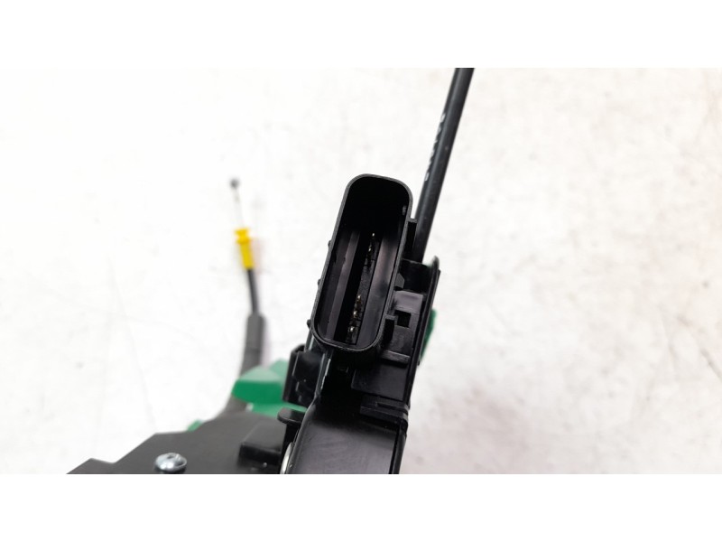 Recambio de cerradura puerta delantera derecha para hyundai i30 (pd) tecno mild-hybrid referencia OEM IAM 81320G3020  