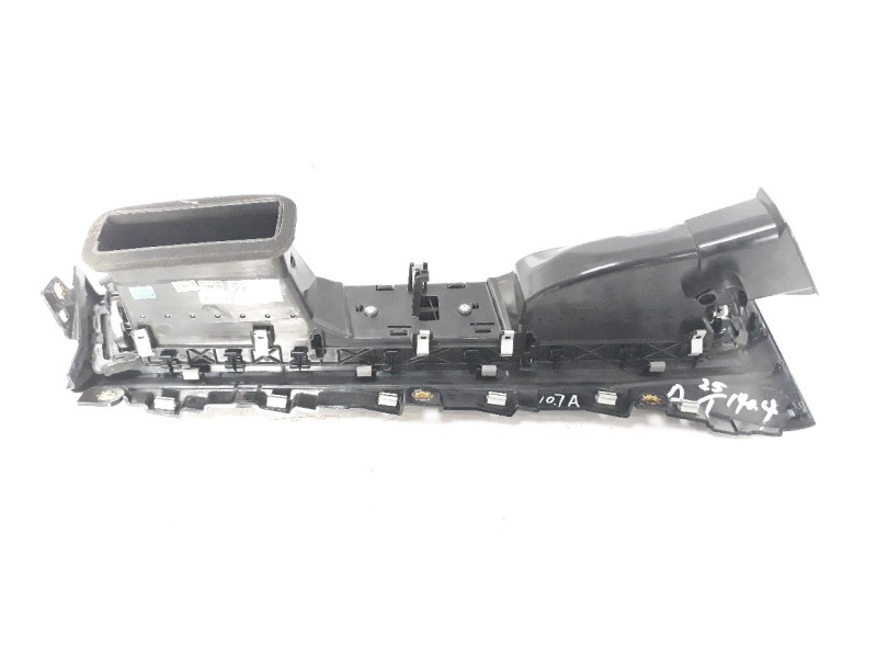 Recambio de rejilla aireadora para audi a1 sportback (gba) 25 tfsi adrenalin referencia OEM IAM 82B820951B  