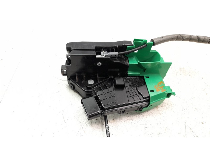 Recambio de cerradura puerta delantera derecha para hyundai i30 (pd) tecno mild-hybrid referencia OEM IAM 81320G3020  