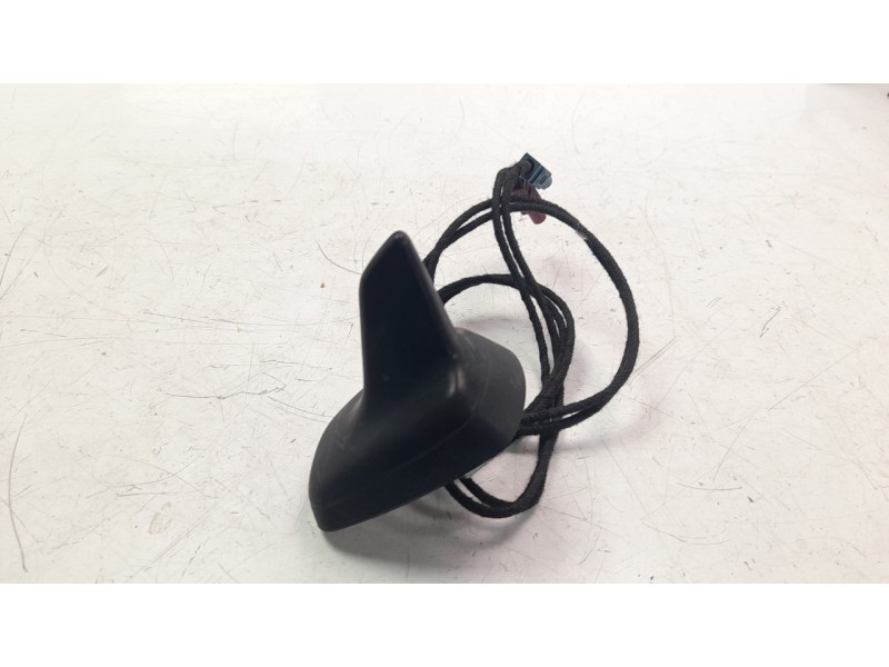 Recambio de antena para audi q7 (4l) 3.0 v6 24v tdi referencia OEM IAM 4L0035503F  