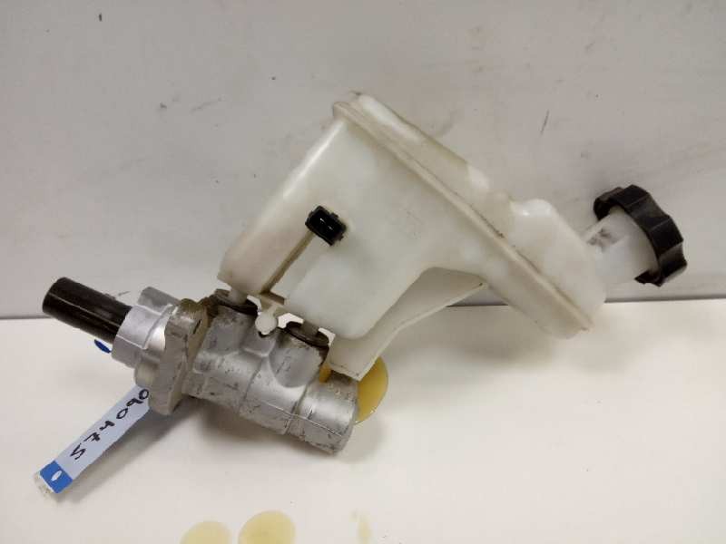 Recambio de bomba freno para kia sportage drive 4x2 referencia OEM IAM 585102S101  