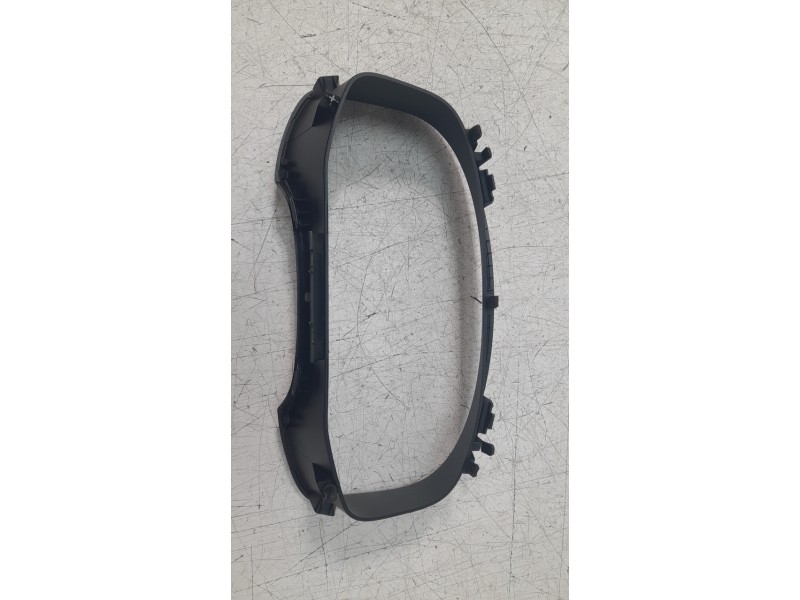 Recambio de moldura para seat ateca (khp) fr referencia OEM IAM 575857053A  