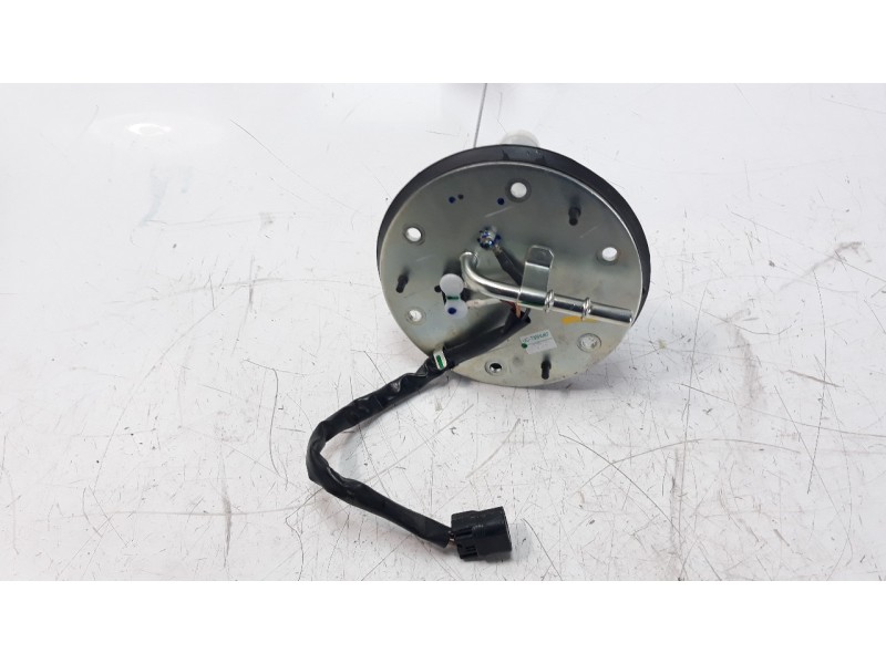 Recambio de bomba combustible para honda cb 650r referencia OEM IAM UCT35HU67  