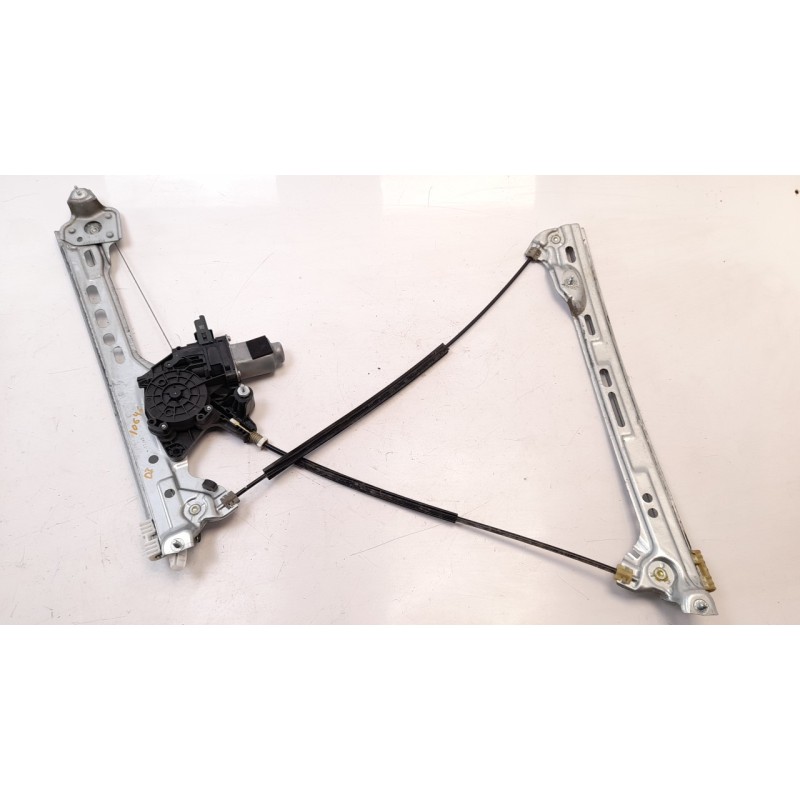 Recambio de elevalunas delantero izquierdo para renault megane iv berlina 5p 1.5 dci diesel fap energy referencia OEM IAM 807215