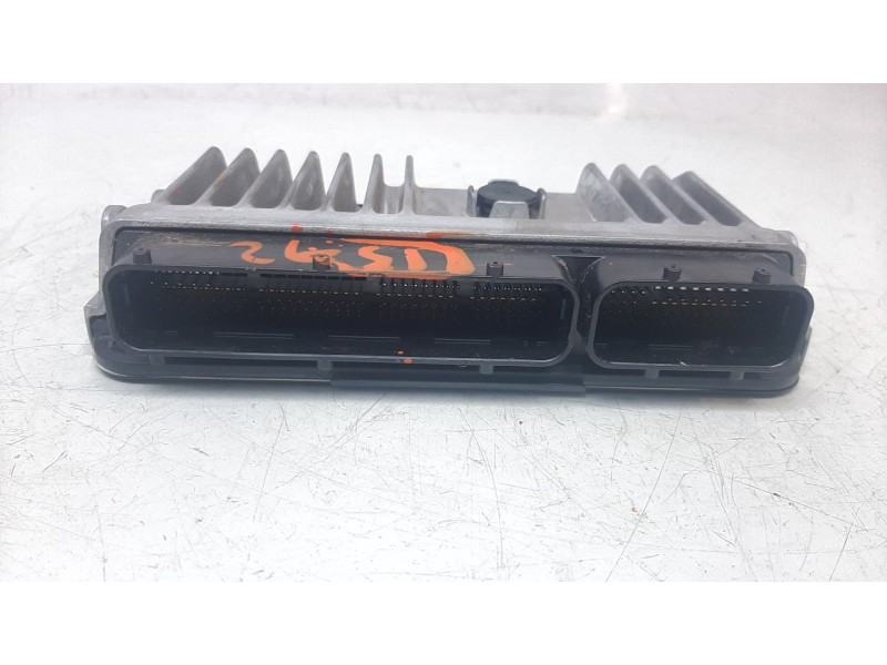 Recambio de centralita motor uce para toyota corolla (e21) referencia OEM IAM 896610ZW90  