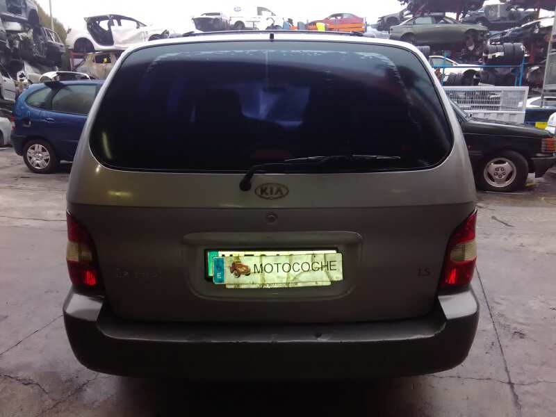 kia carnival del año 2000