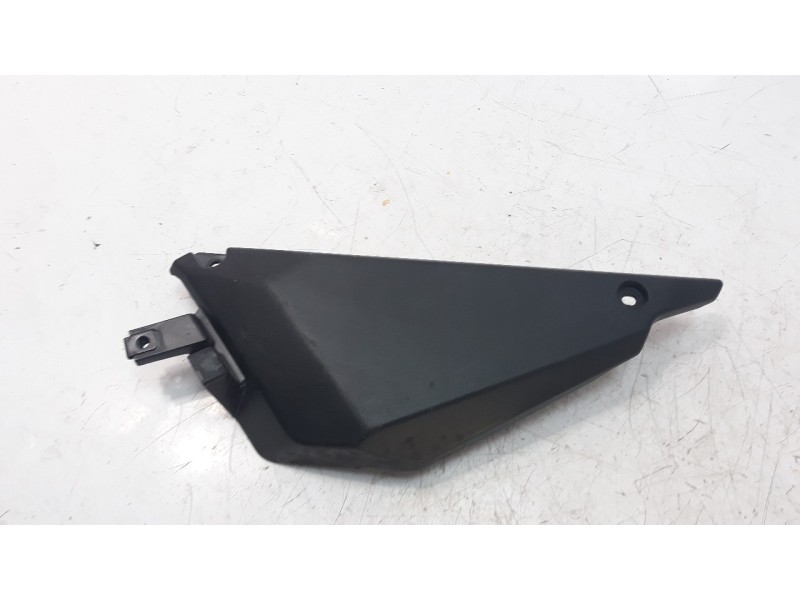Recambio de moldura para kawasaki ninja 650 referencia OEM IAM 360010642  