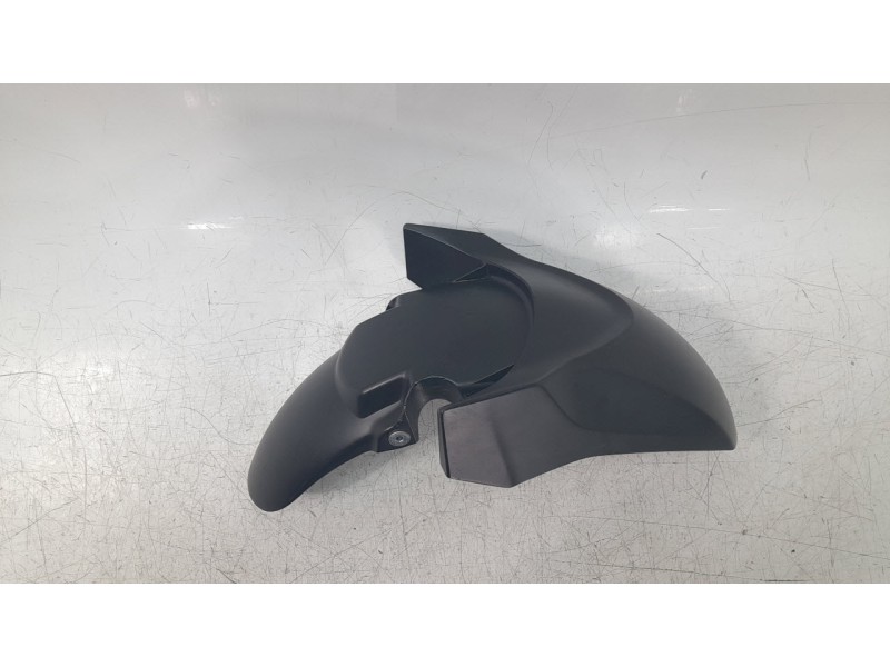 Recambio de guardabarros para honda pcx 125 referencia OEM IAM 61000K1ZJ10ZE  