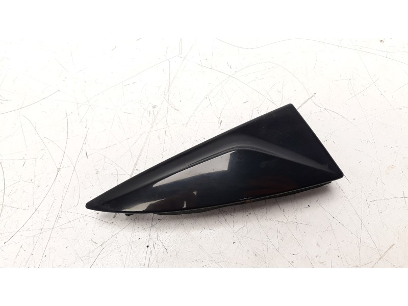 Recambio de moldura para renault clio iv 1.2 16v referencia OEM IAM 960325616R  