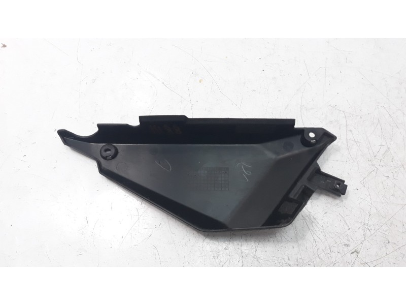Recambio de moldura para kawasaki ninja 650 referencia OEM IAM 360010642  